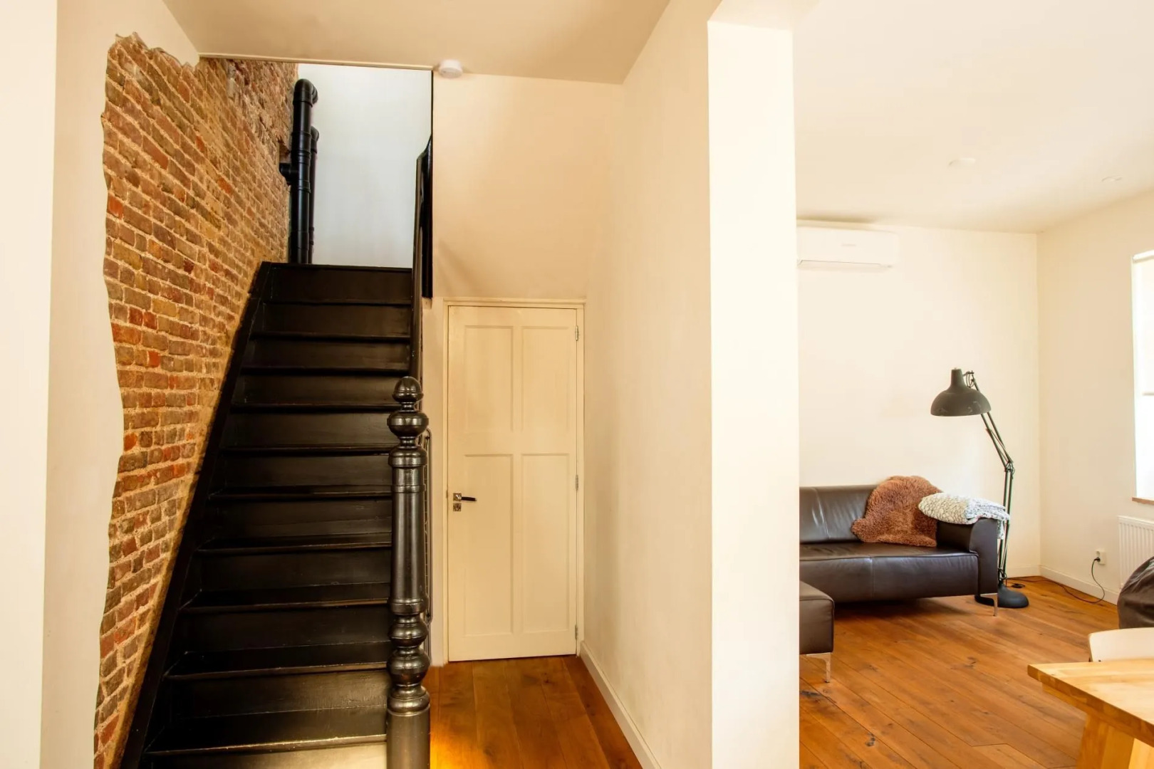 Charming Villa Near Maastricht and Hillside