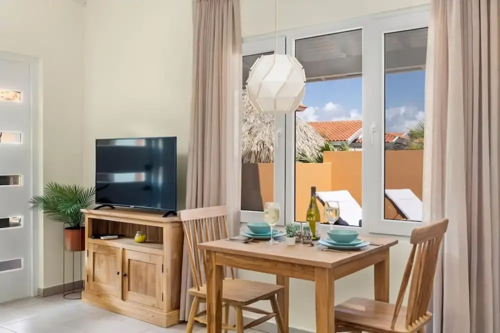 NEW 1BR Apartment Private Pool