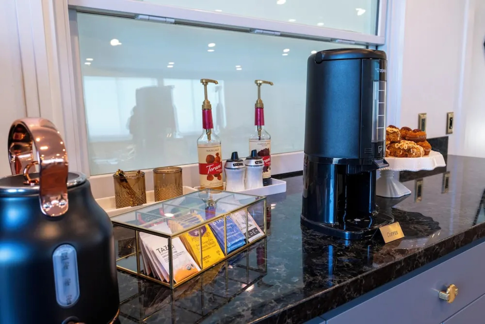 Rhapsody in View Boutique Hotel