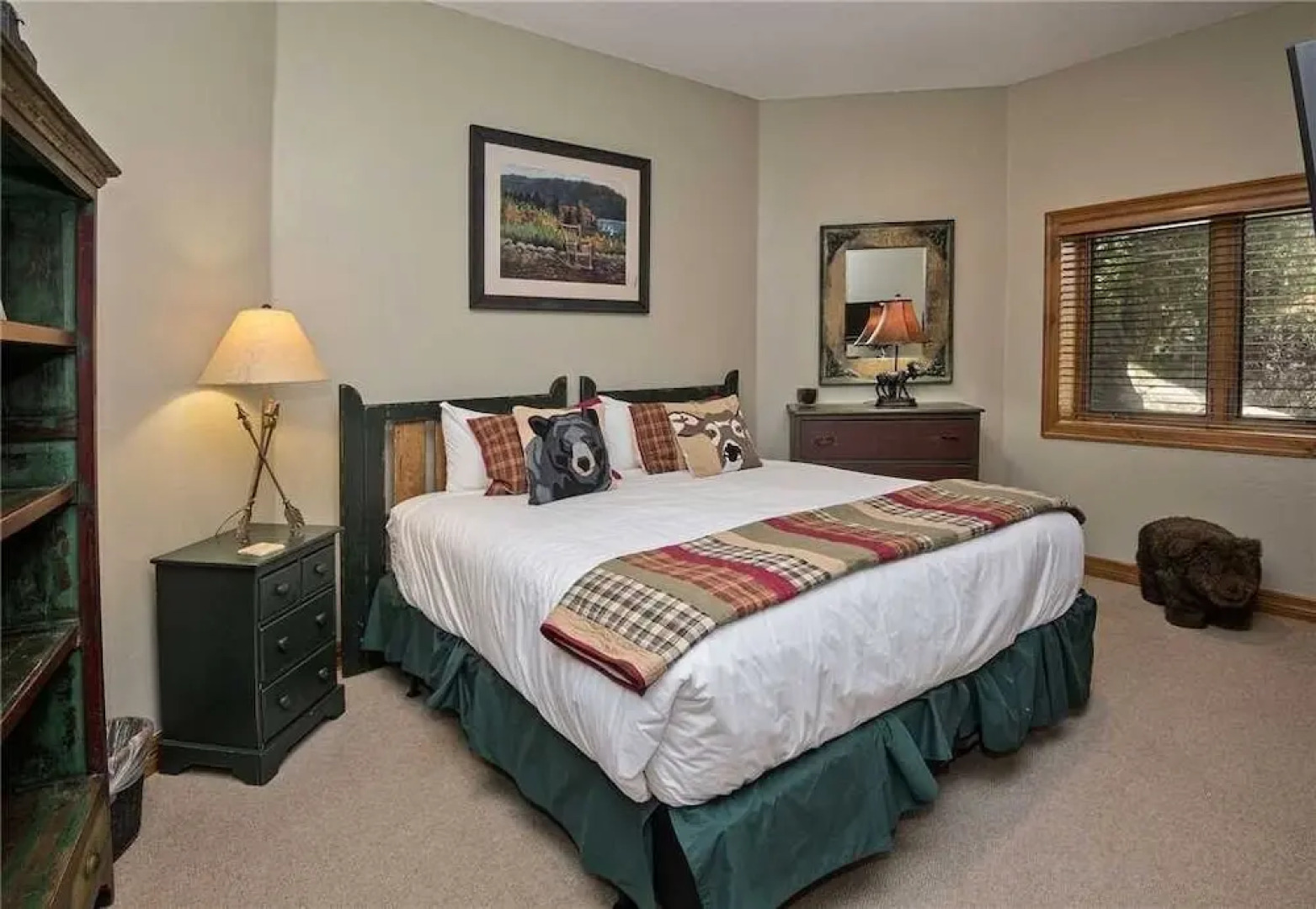 254 Arrowhead Dr. Unit B 5 Bedroom Duplex