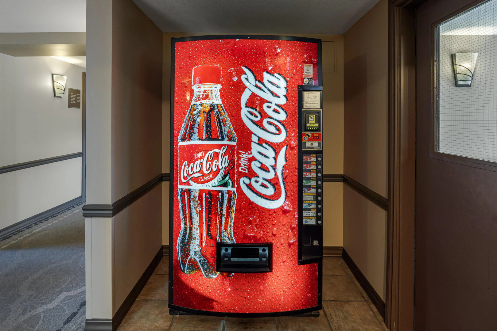 Best Western Plus Baker Street Inn