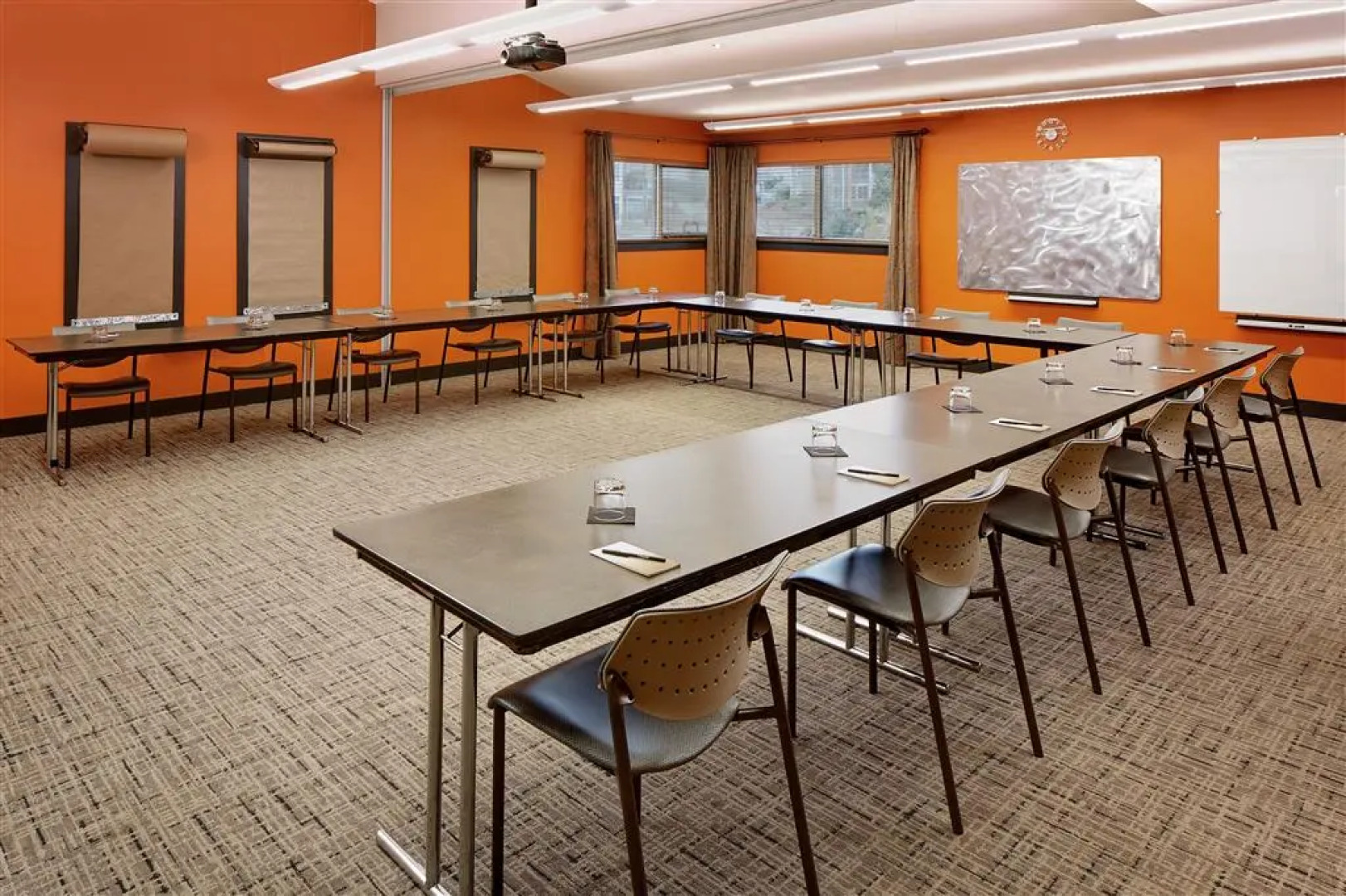 Chrysalis Inn & Spa Bellingham, Curio Collection by Hilton