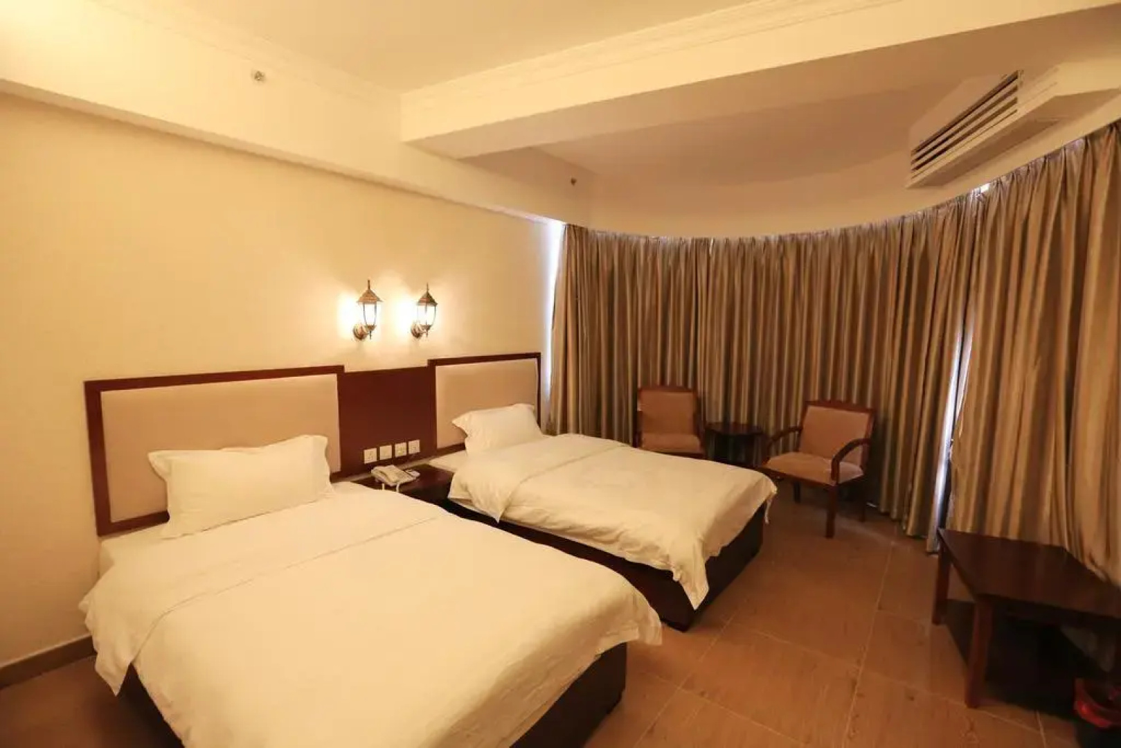 Towns Well Hotel