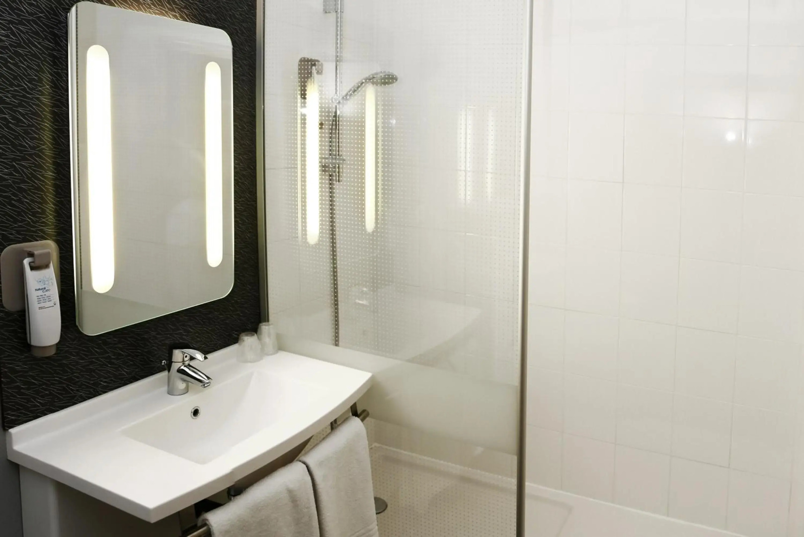 ibis Orange Centre Echangeur A7 A9