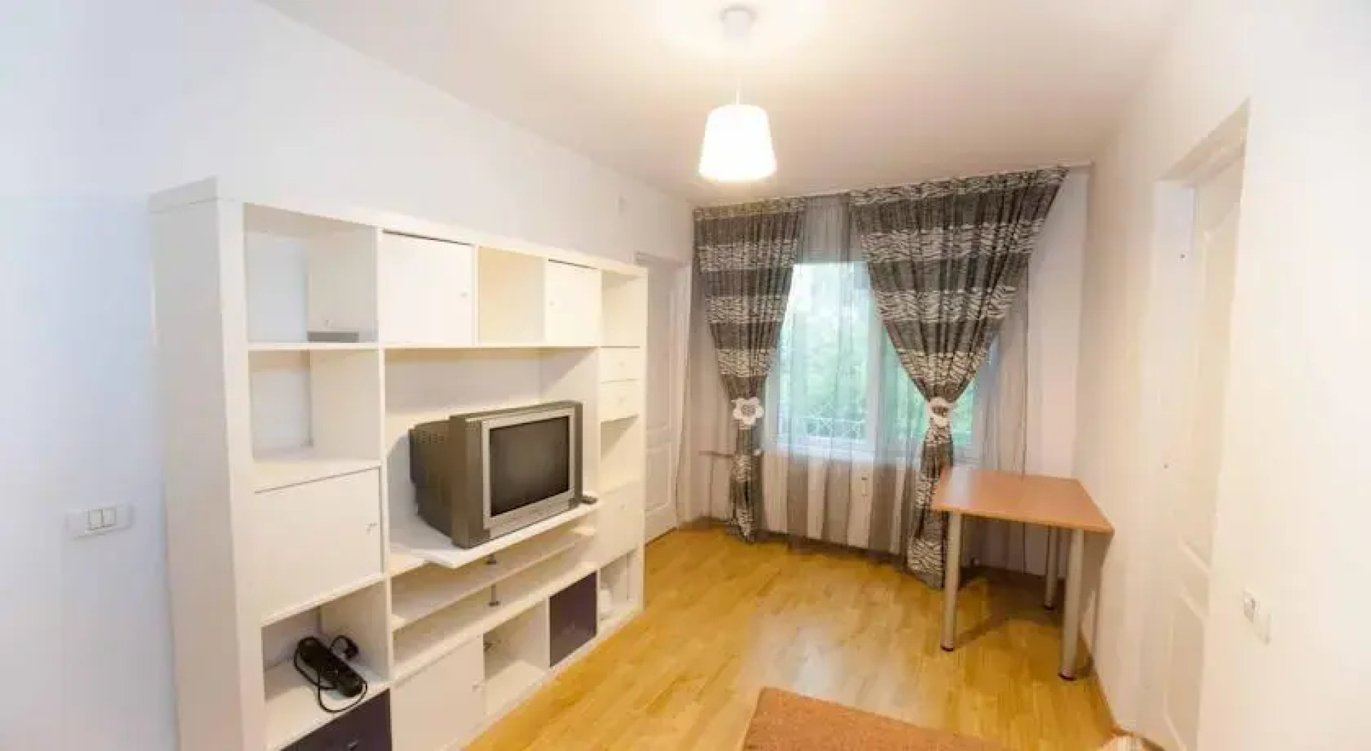 Apartament Ciresica