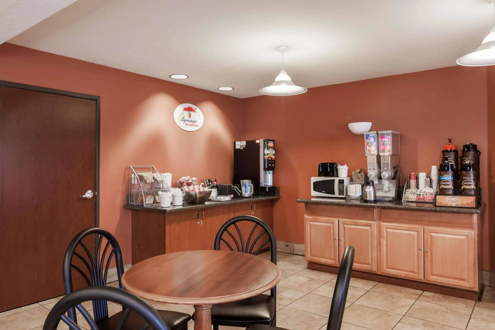 Super 8 By Wyndham Gresham Portland Area OR
