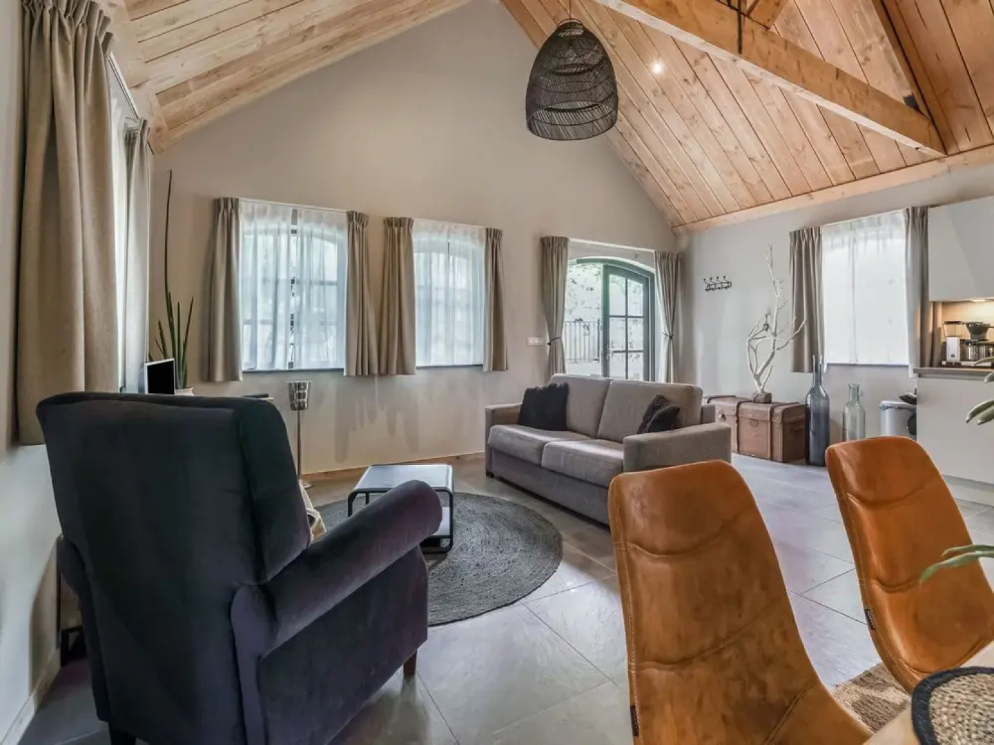 Spacious Holiday Home the Centre of Grubbenvorst