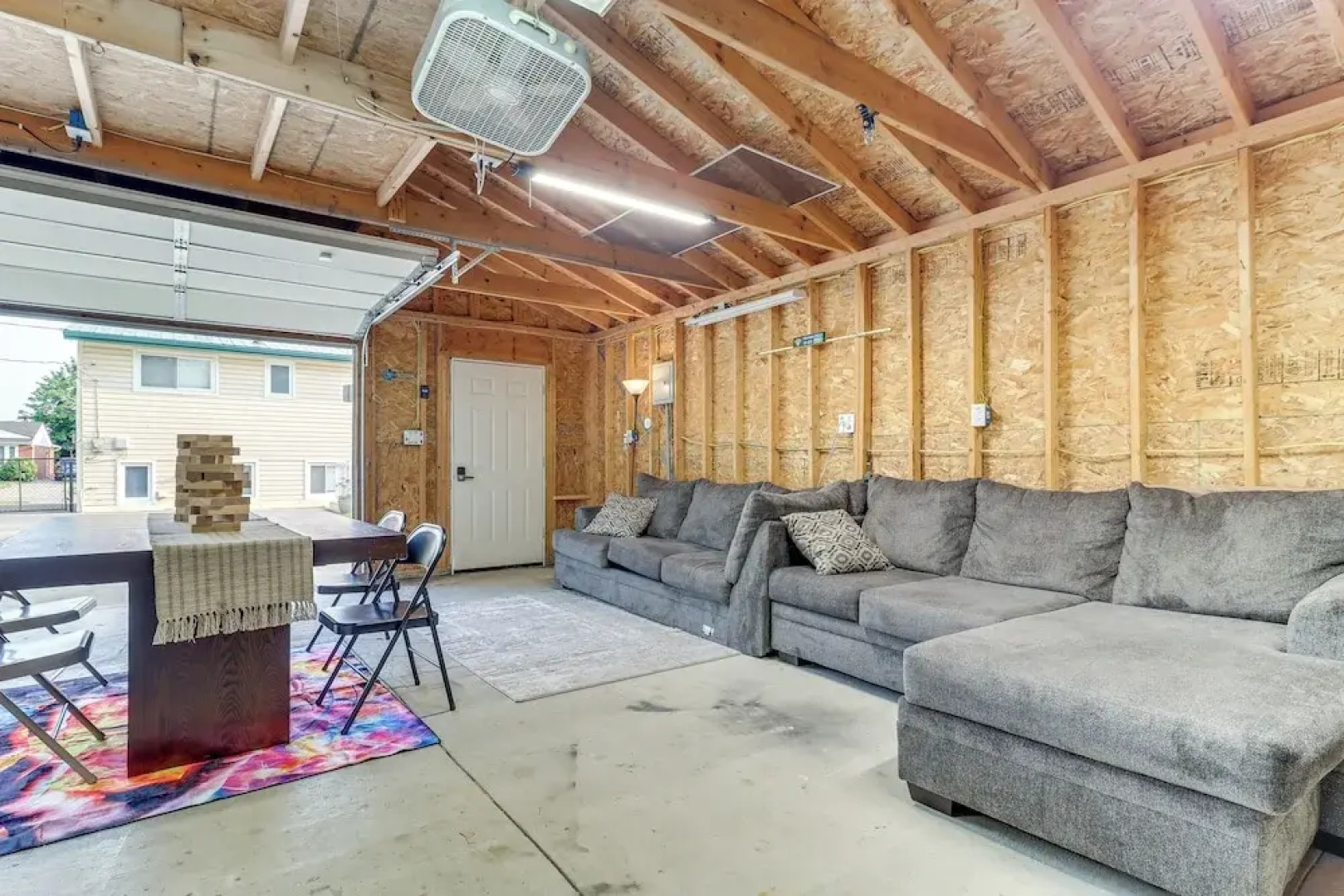 8 Mi to Henry Ford Museum: Westland Family Home