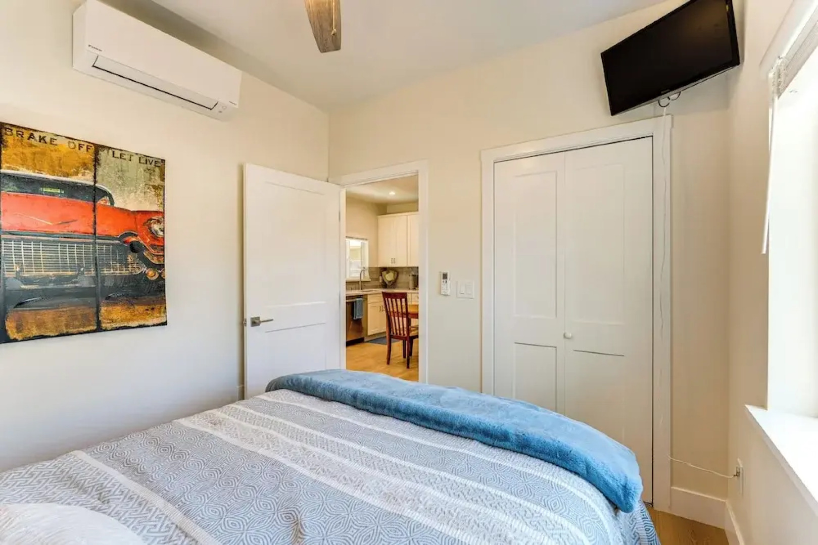 3 Mi to UC Davis: Retreat w/ Furnished Patio!