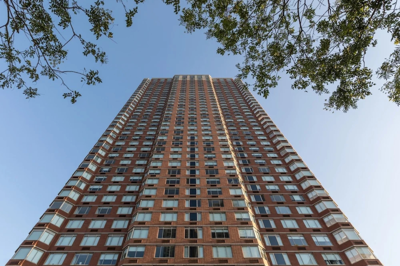 Bluebird Suites near Newport Center