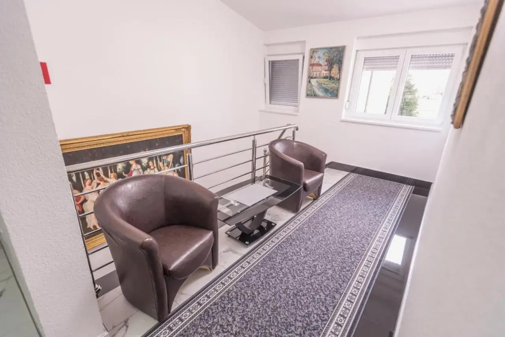 Plavi restoran, Loznica