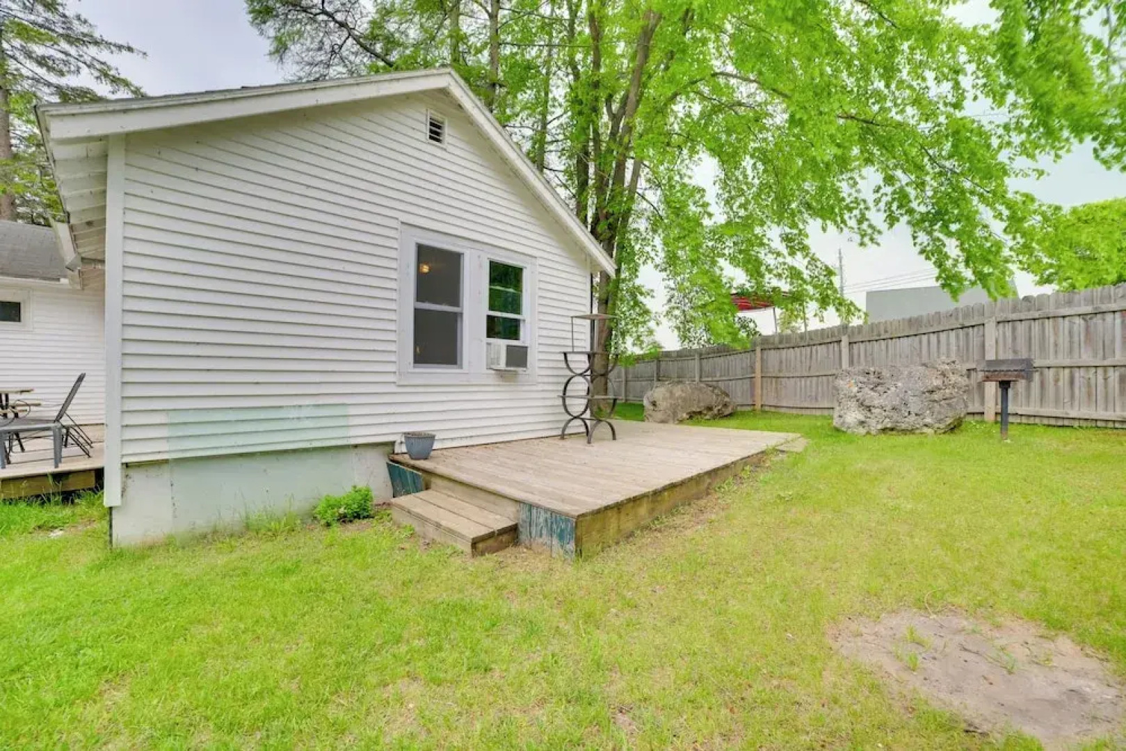 Steps to Lake: Cedarville Cabin w/ Community Perks