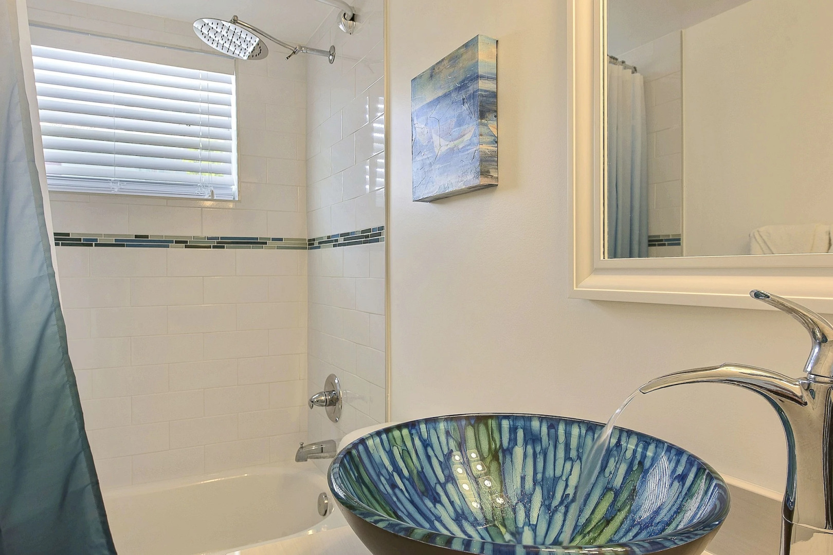 Sea Beach Plaza - Near Jungle Queen Riverboat