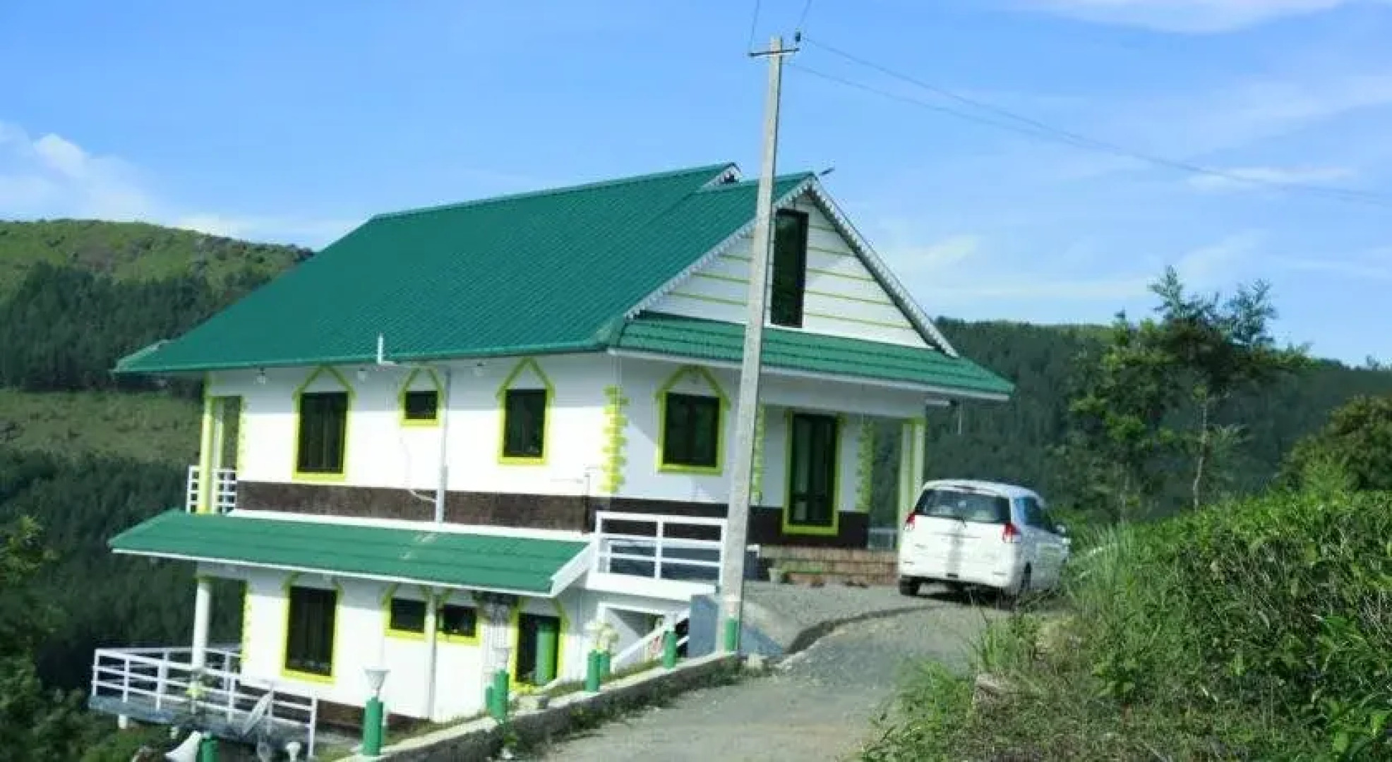 The Kissing Mountains