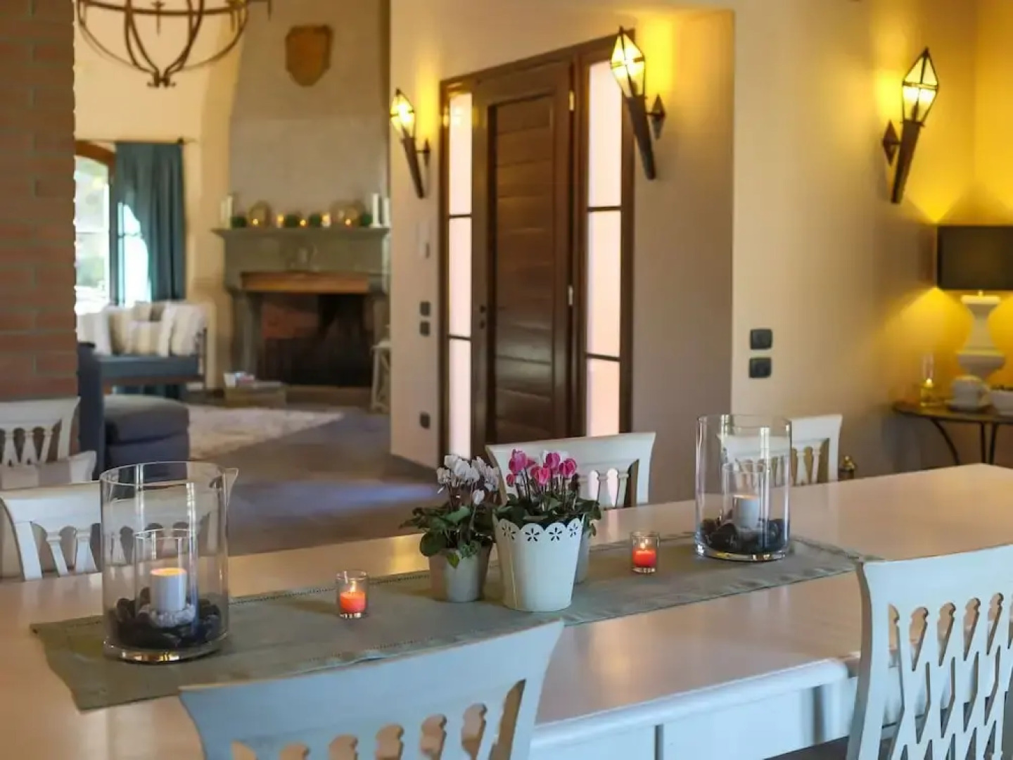 Lavish Peccioli Villa