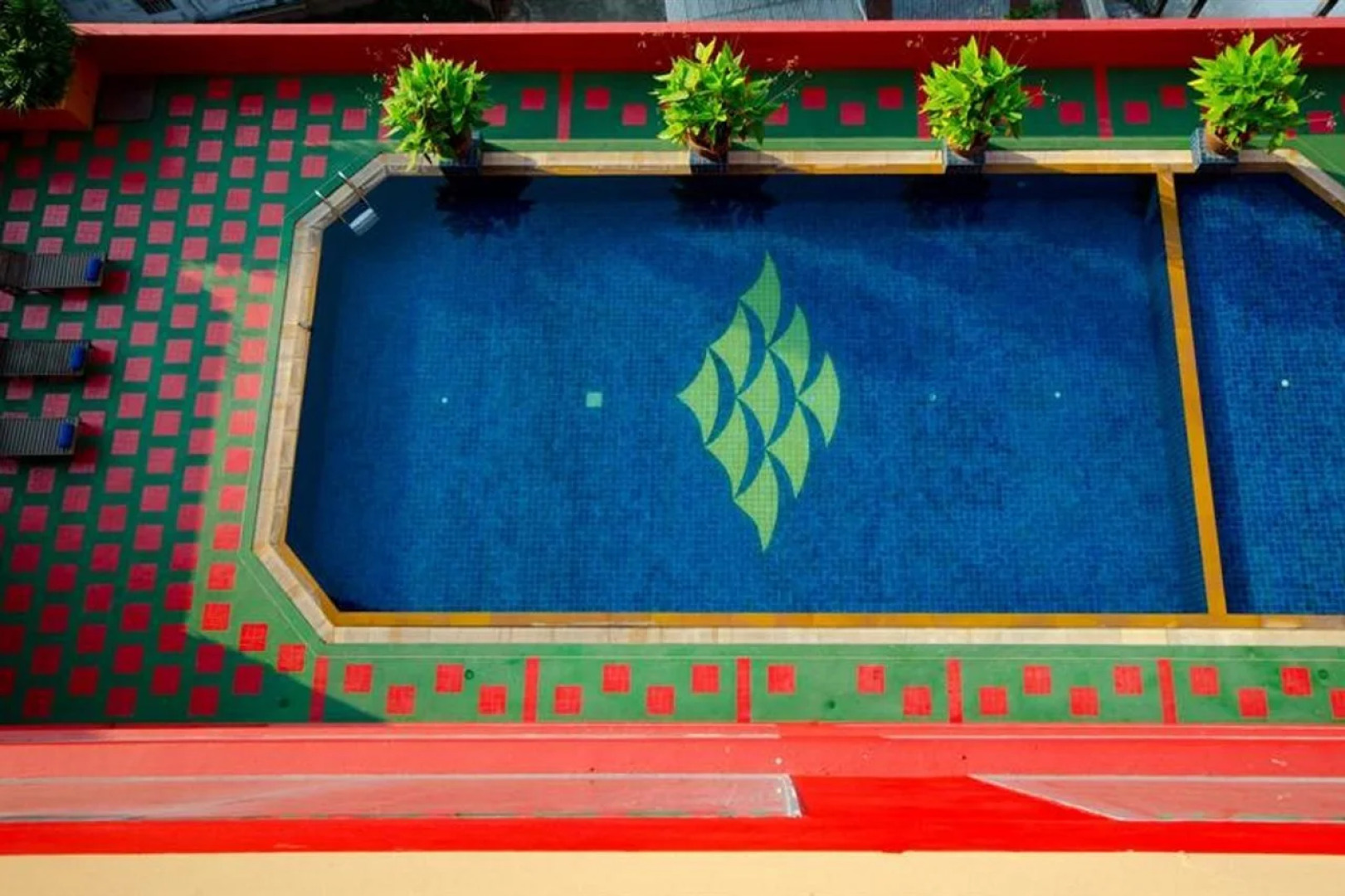 Tongtara Riverview Hotel