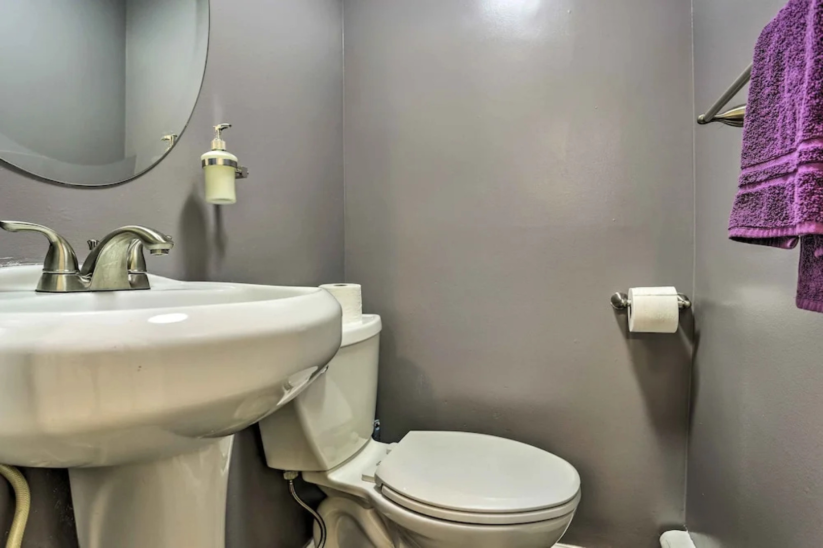 Vibrant Teaneck Home ~ 12 Mi to Manhattan!