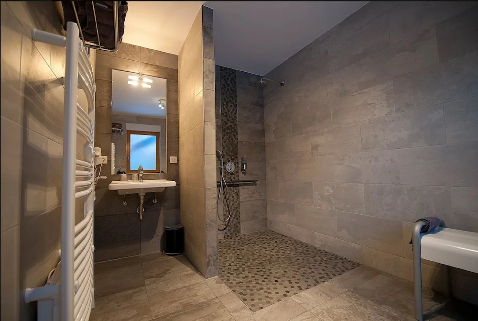 Hotel aux Deux Clefs