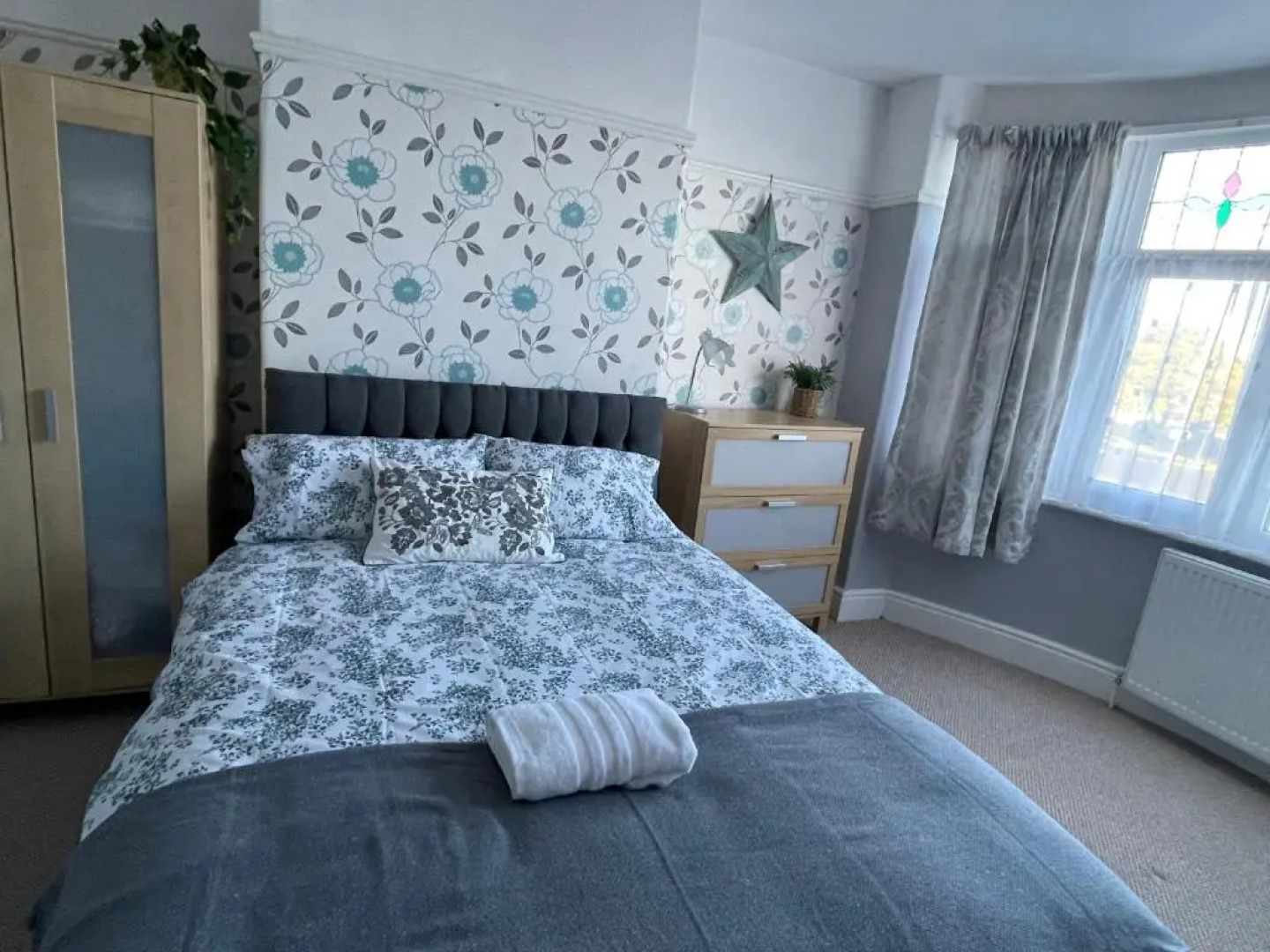 Maple Leaf Guest House