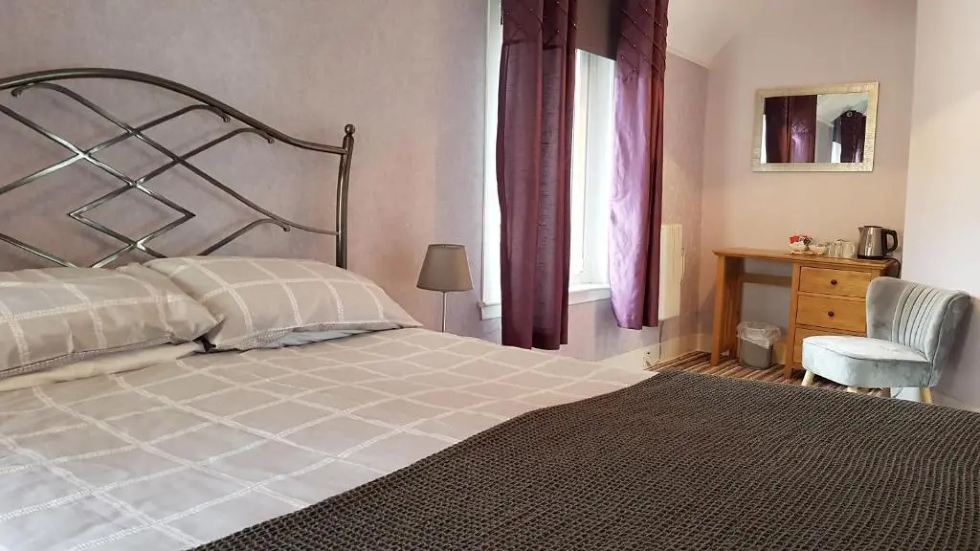 Inverour Guest House