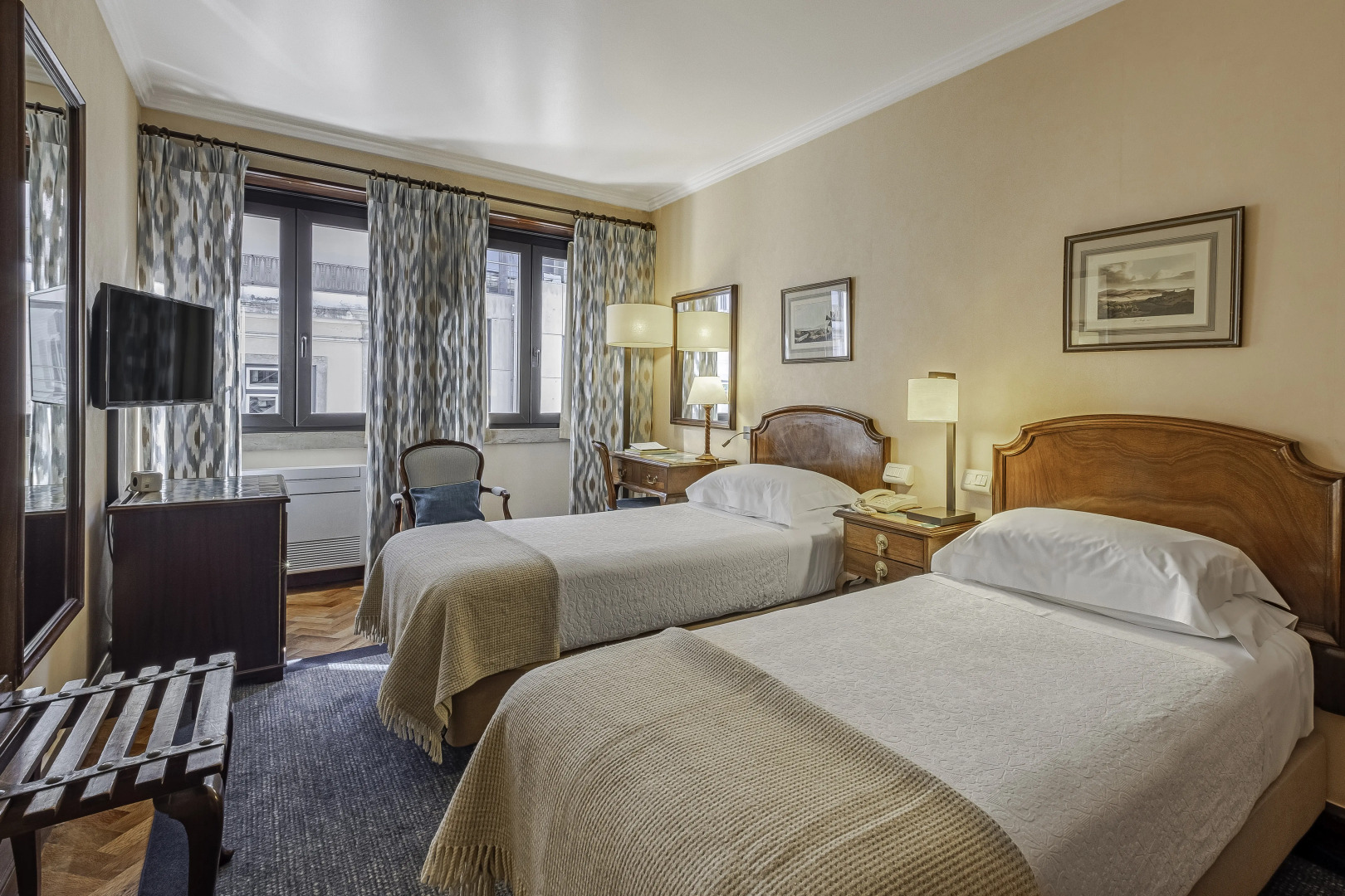 Отель Lisboa Plaza - Avenida, a Lisbon Heritage Collection