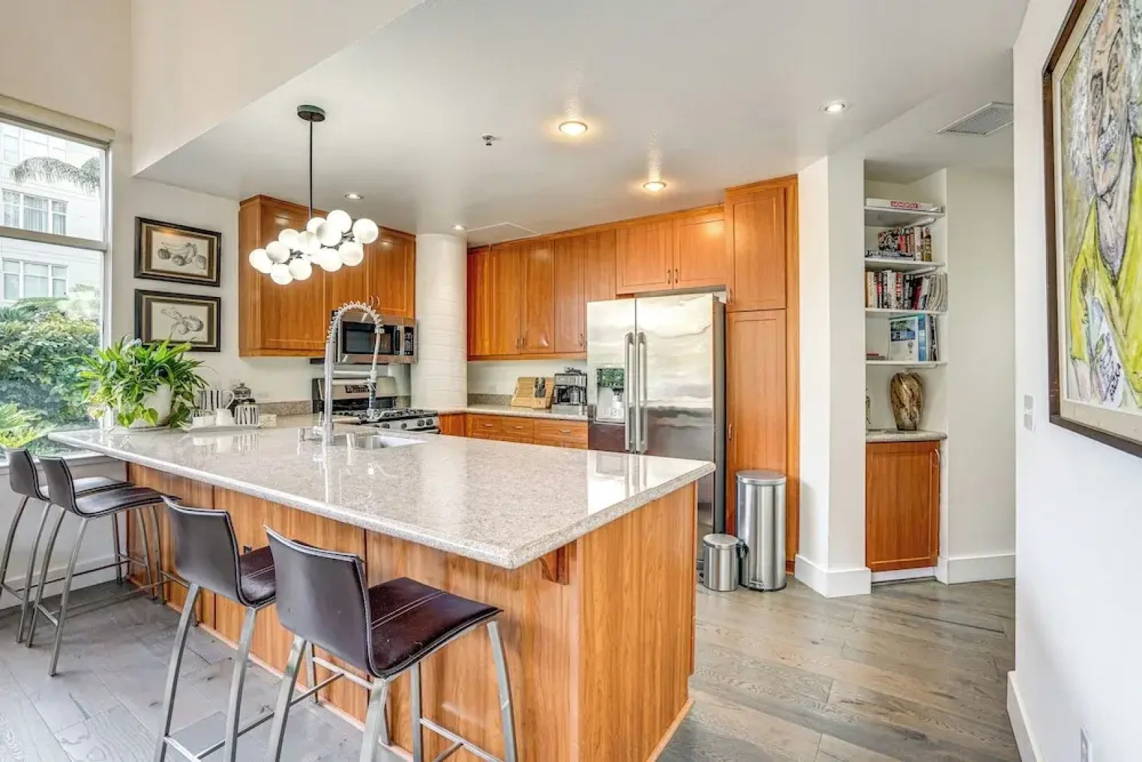 Luxe Condo w/ Private Patio & Perks in Emeryville!