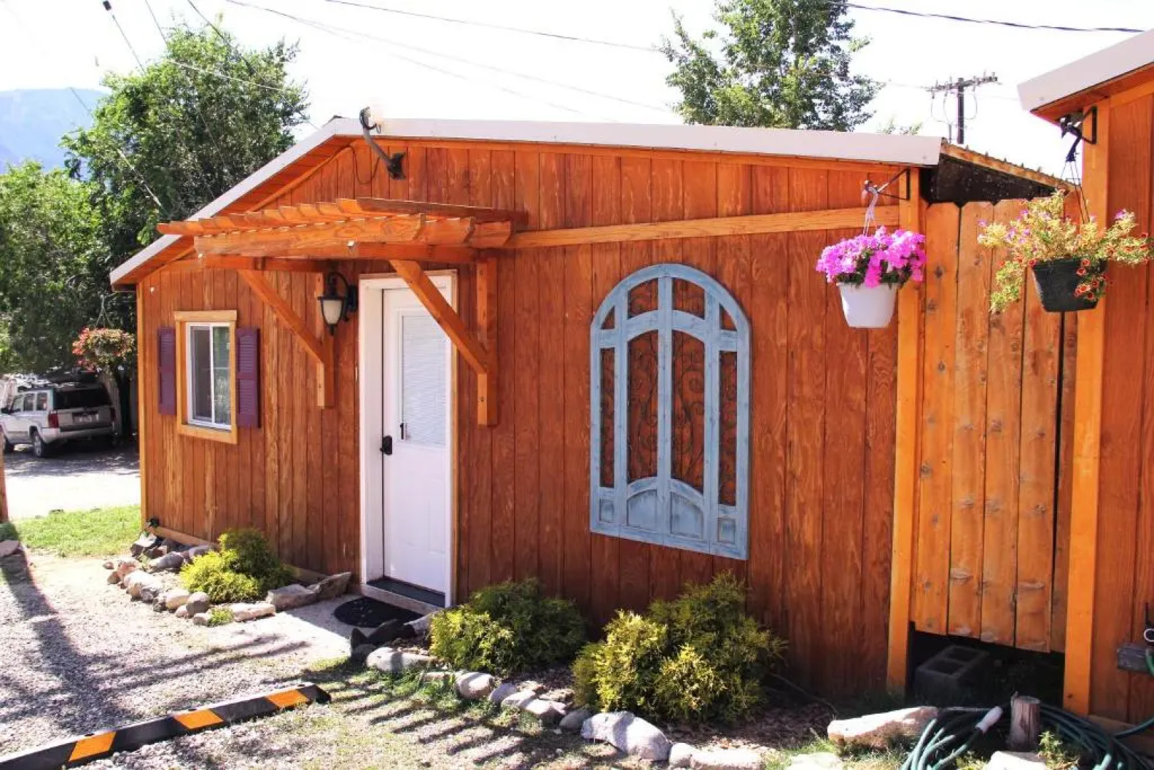 Yellowstone's Treasure Cabins