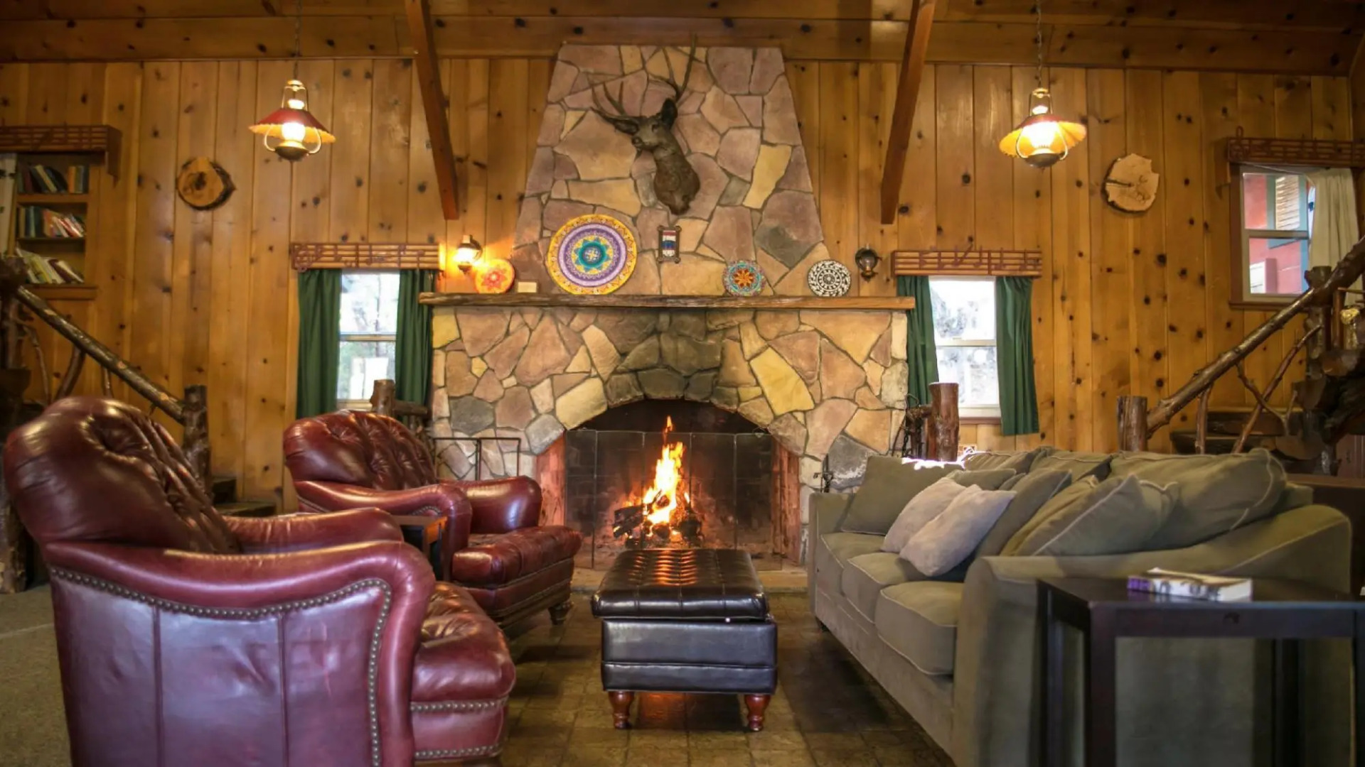 ITH Big Bear Lake Mountain Hostel & Lodge