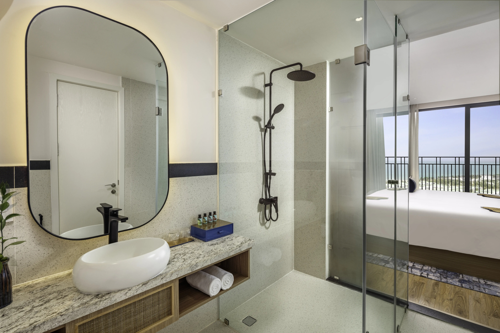 Wyndham Hoi An Royal Beachfront Resort & Villas