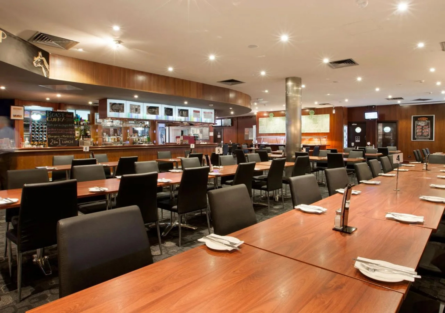 Nightcap at Playford Tavern