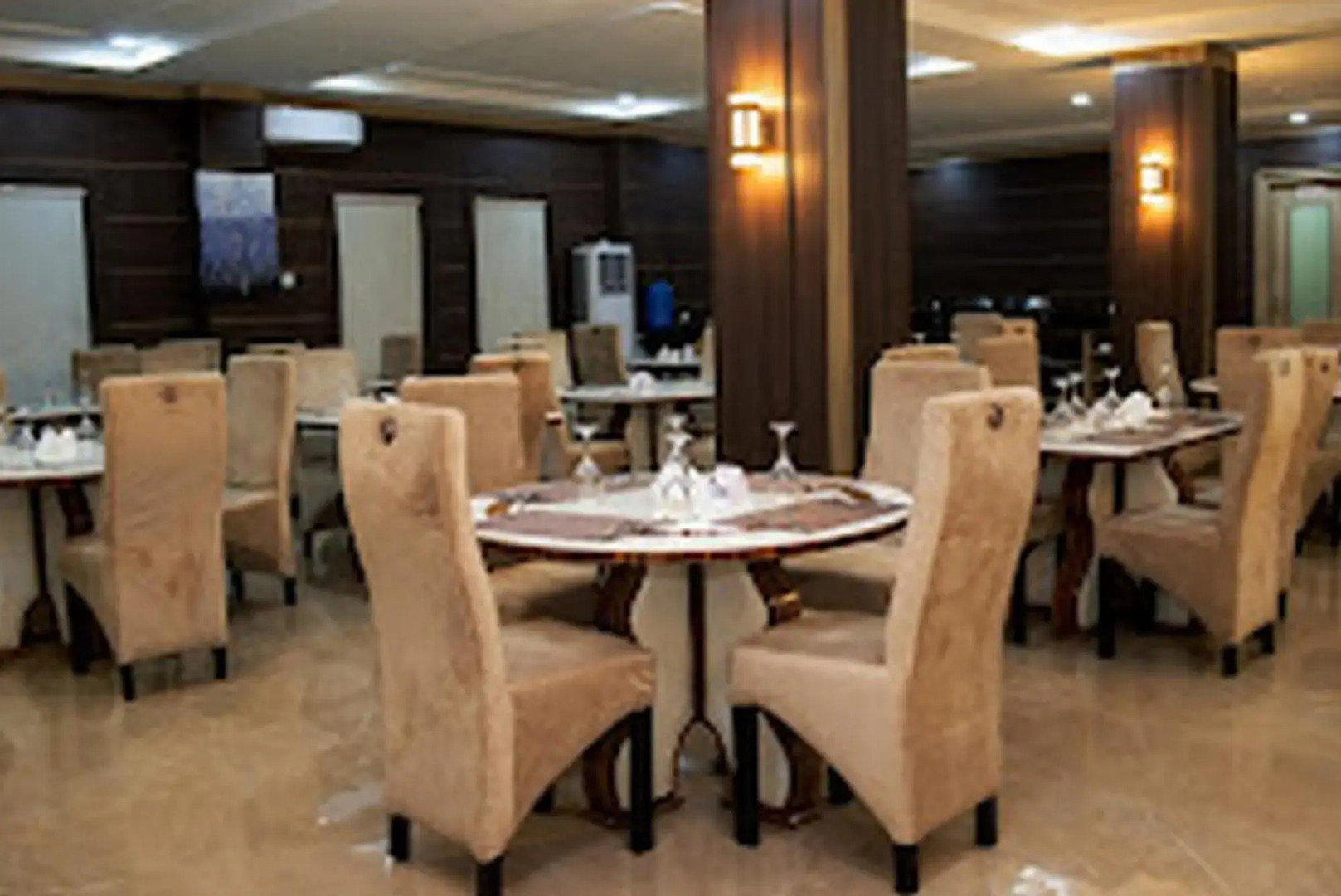 Geneva Hotel and Suites