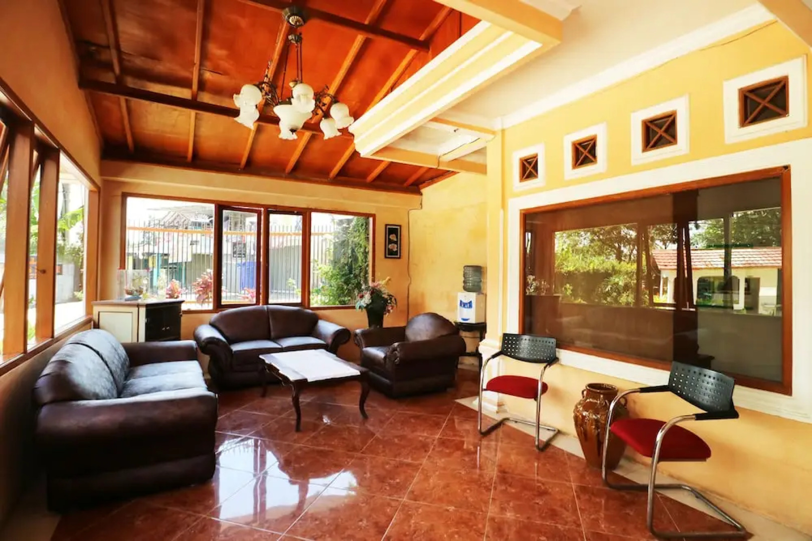 Villa Aquarius Orange