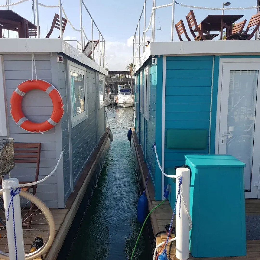 Vintage Classic 70s Boat!