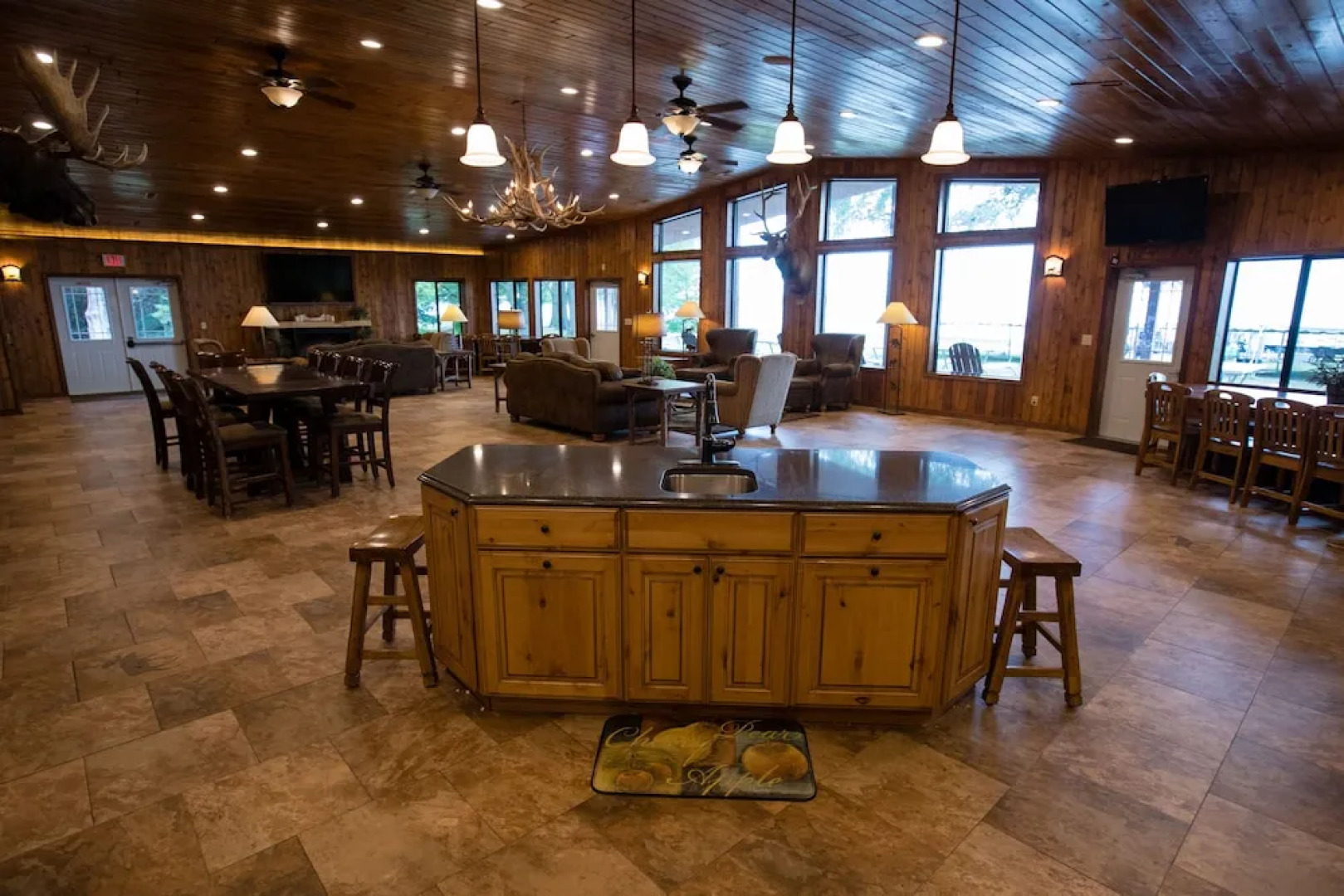 Lewis and Clark Resort