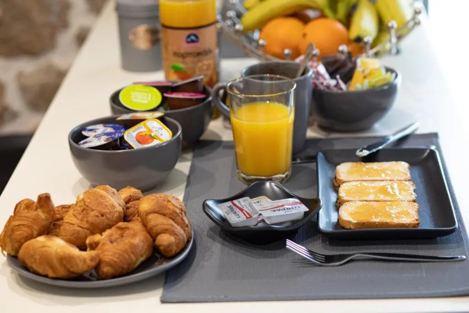 Adrian'S Luxury Apartments 1