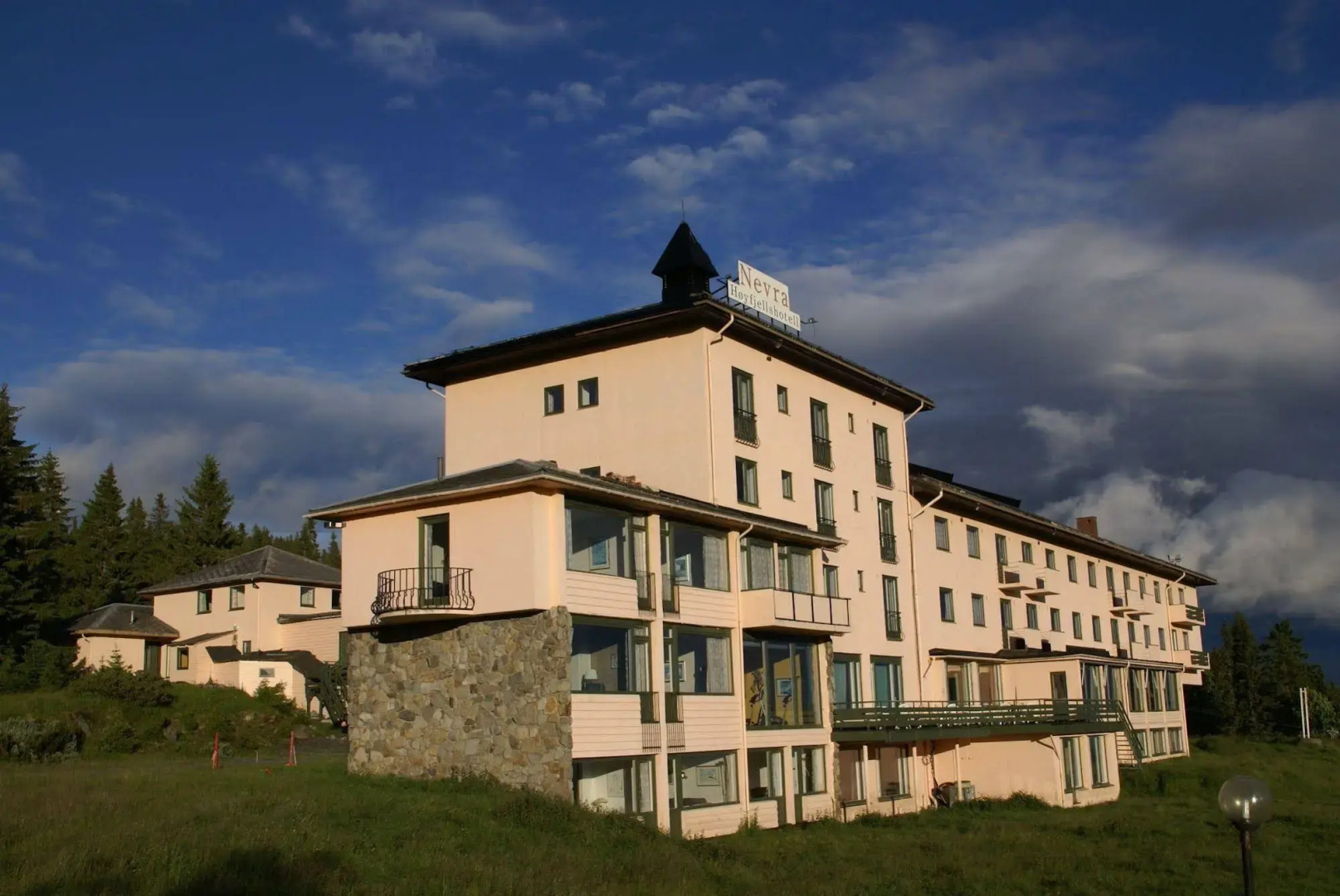 Nevra Aparthotel