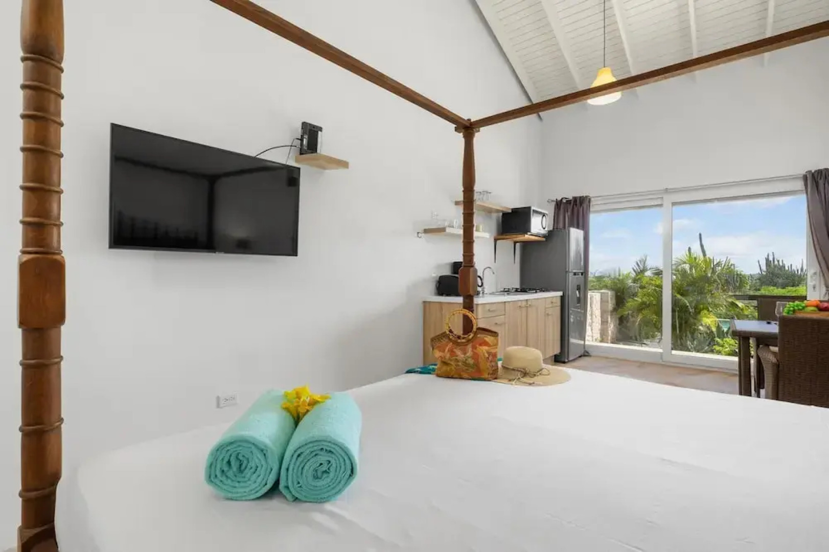 Caribbean Charm Serene Santa Lucia Sunny Pool