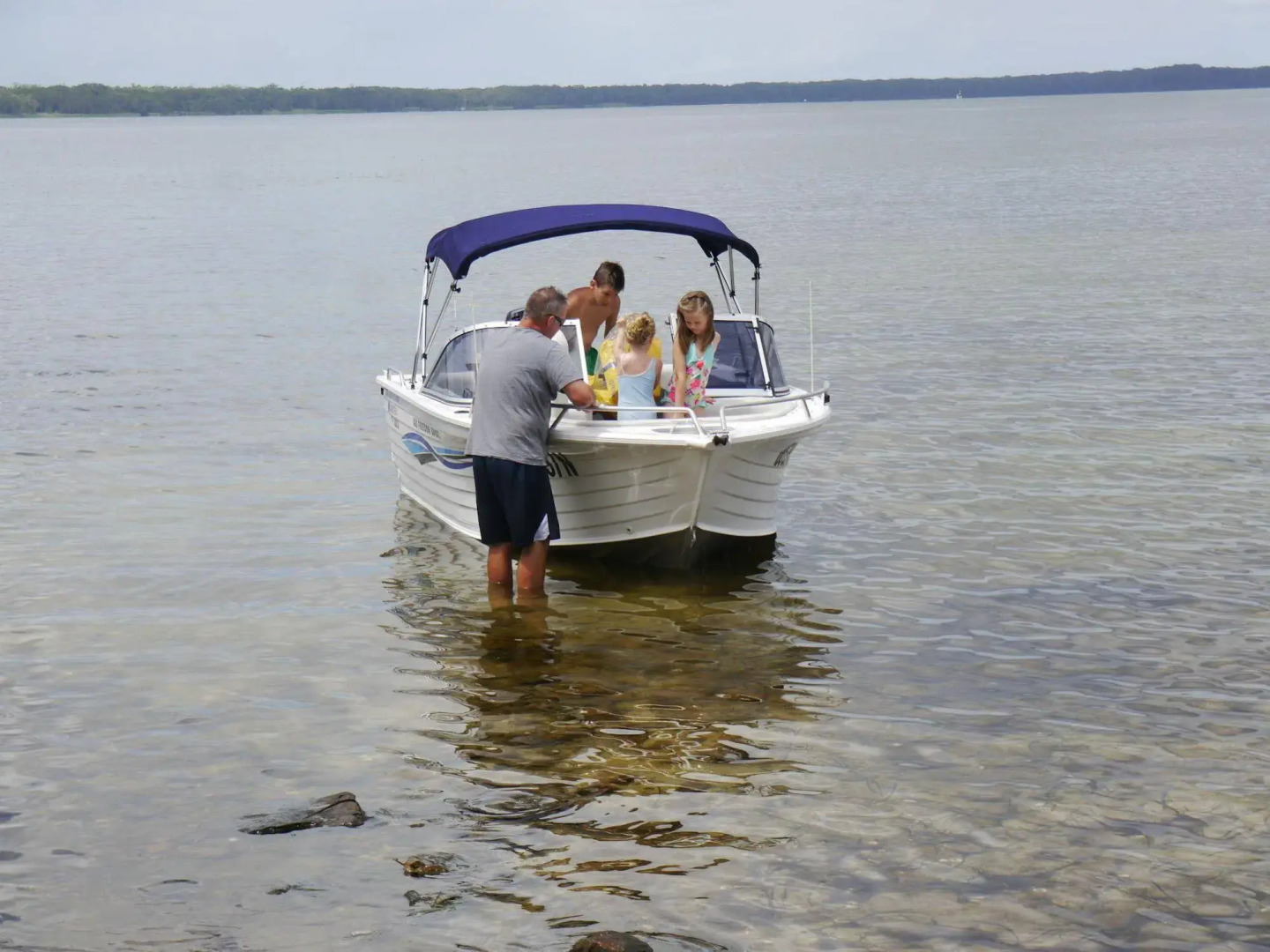 Dungowan Waterfront Apartments