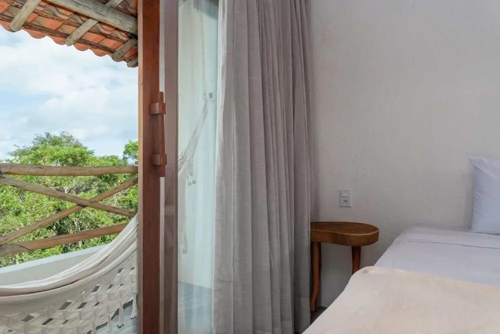 Linda Casa nos Altos da Praia do Marceneiro