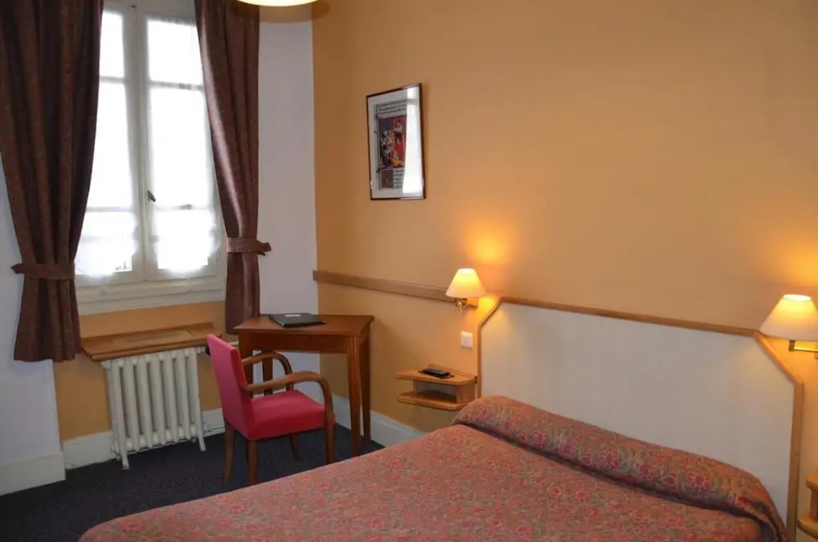 Logis Palais Des Fleurs Restaurant Les Capucines