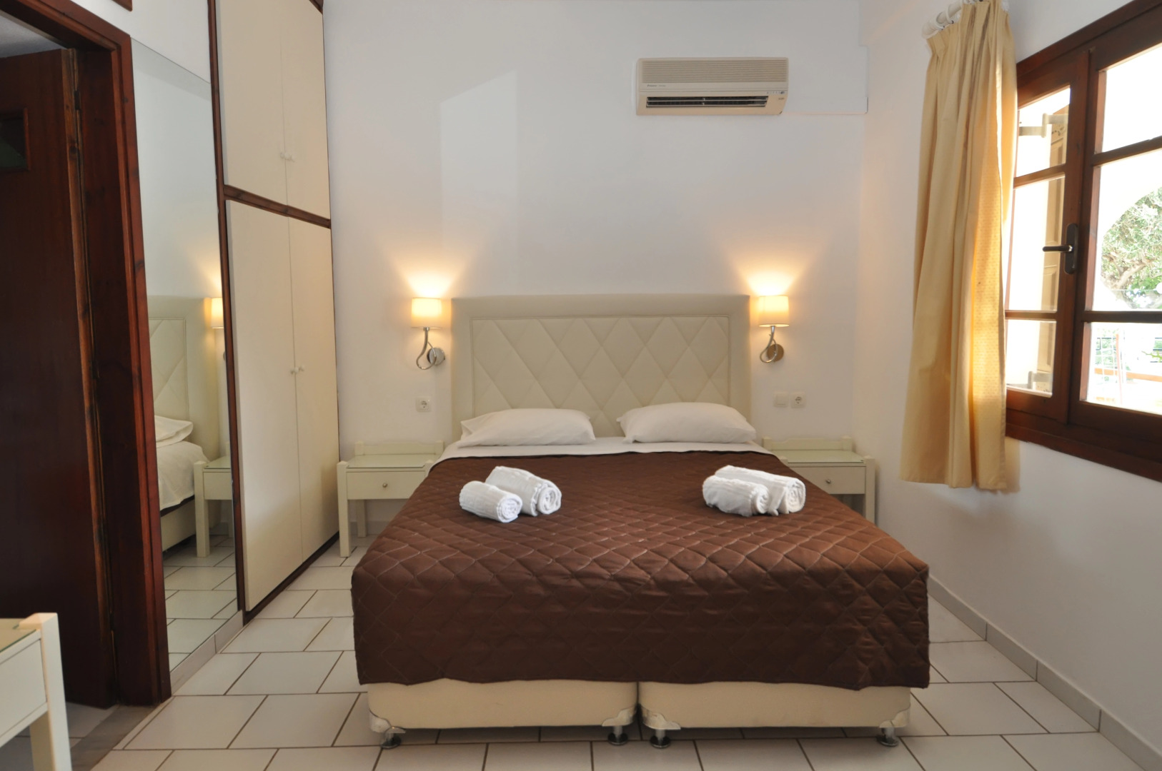 Pennystella Apartments