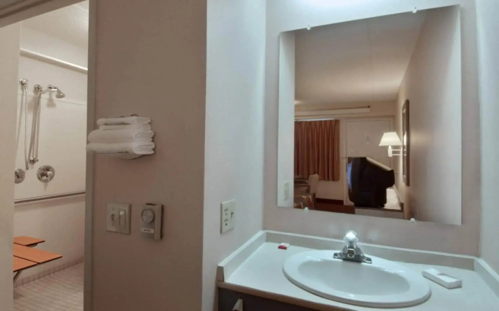 Red Roof Inn PLUS+ Nashville North - Goodlettsville