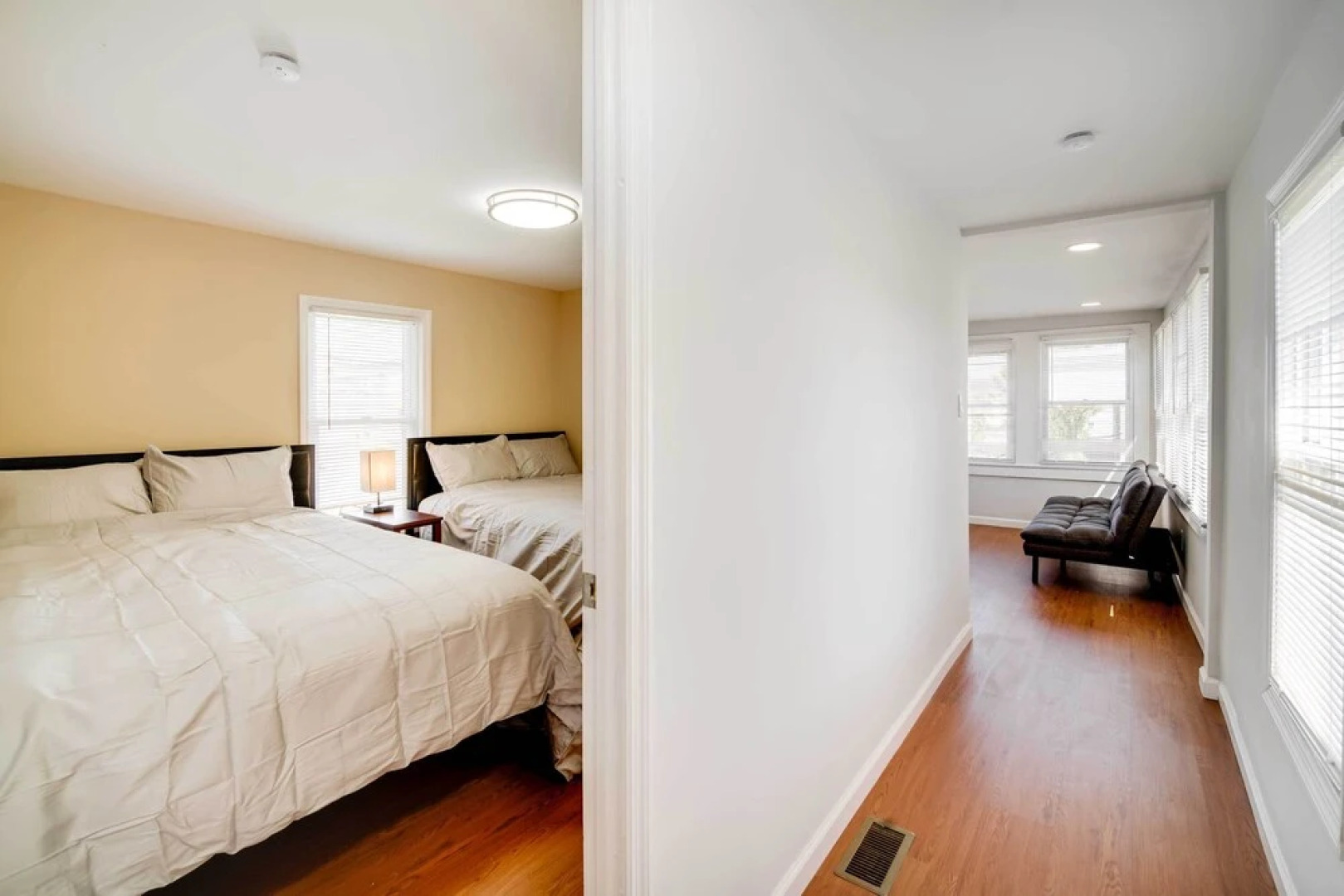 Cozy Atlantic City Getaway ~ 3 Blocks to Ocean!