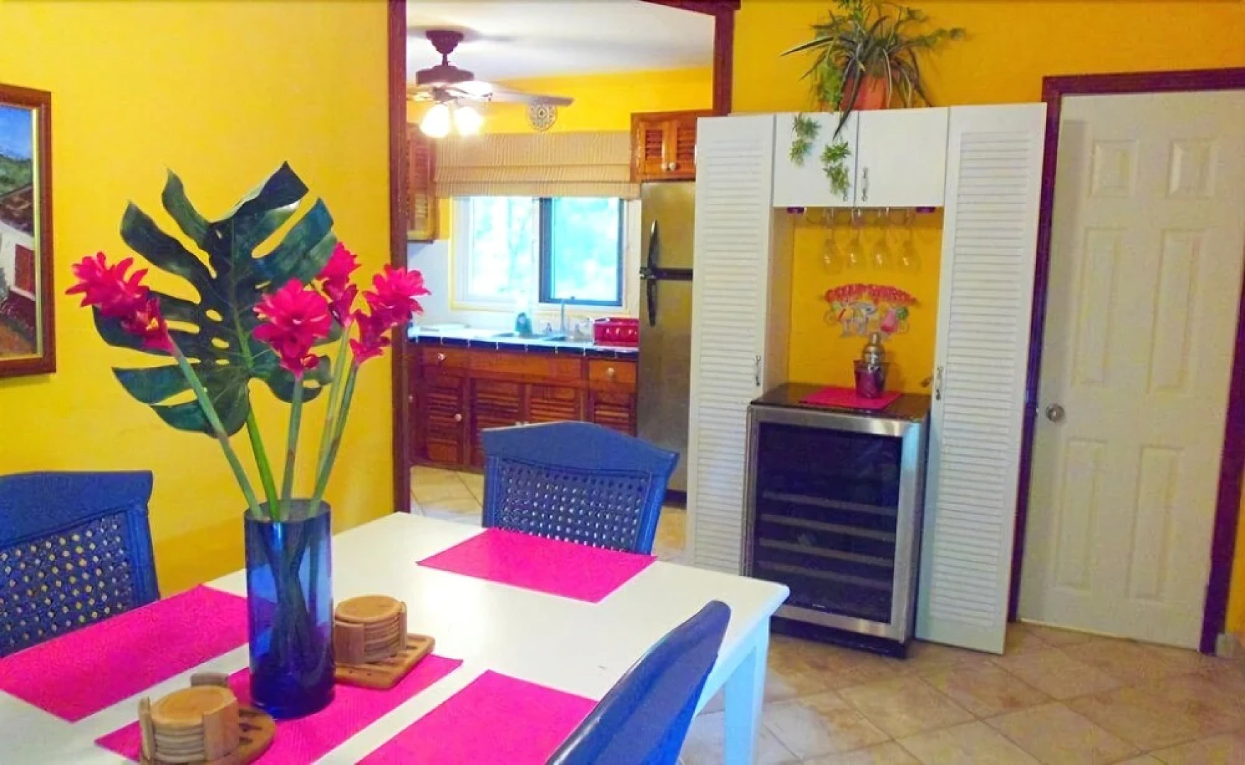 Beautiful Apartment with Golf Cart