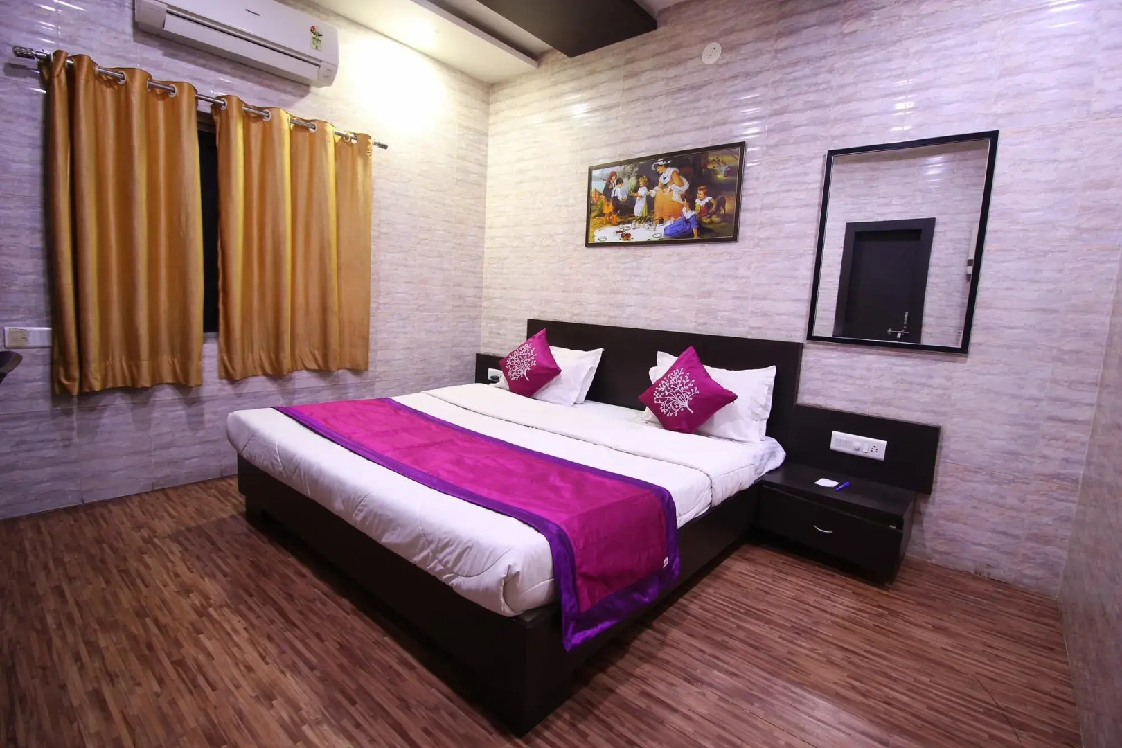 Oyo Rooms Corporation Chowk
