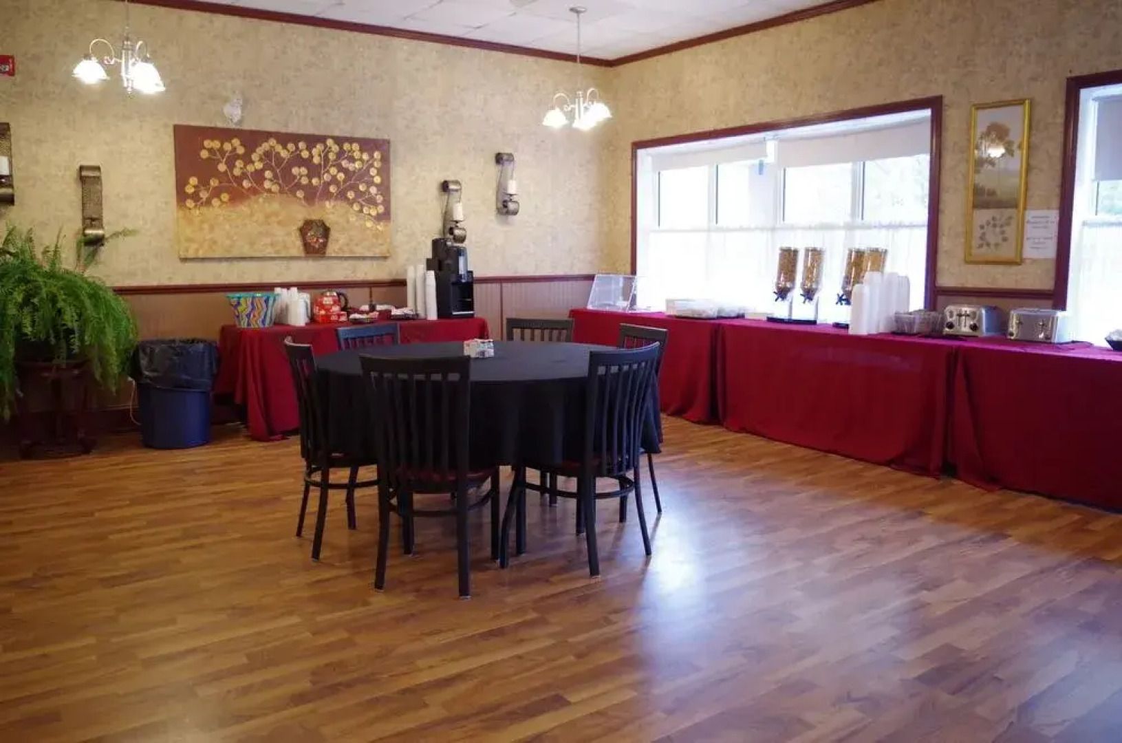 Causeway Bay Hotel Sparwood