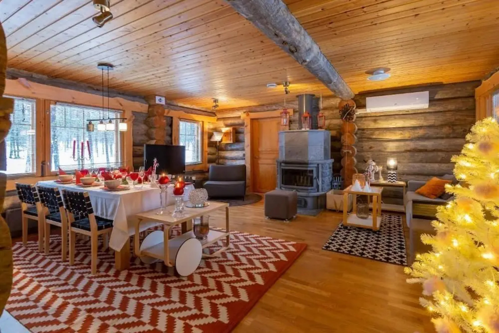 Kuukkeli Log Houses Villa Aurora (Pupula)