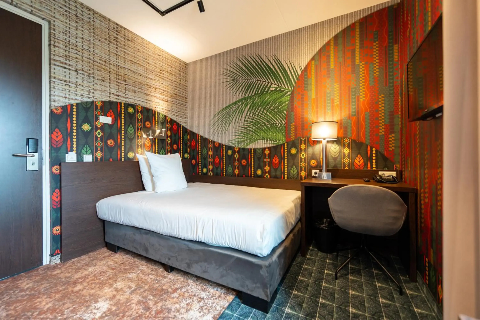 Hampshire Delft Centre