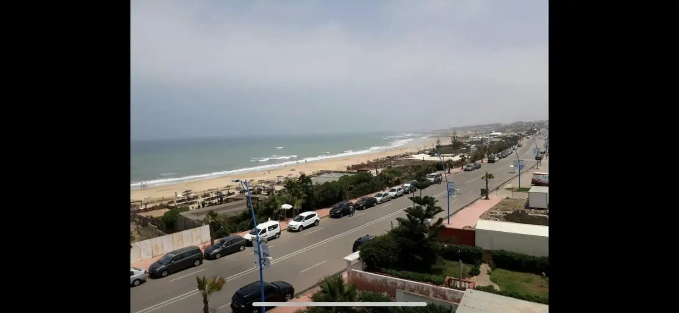Appartement front de mer avec piscine à Dar Bouazza