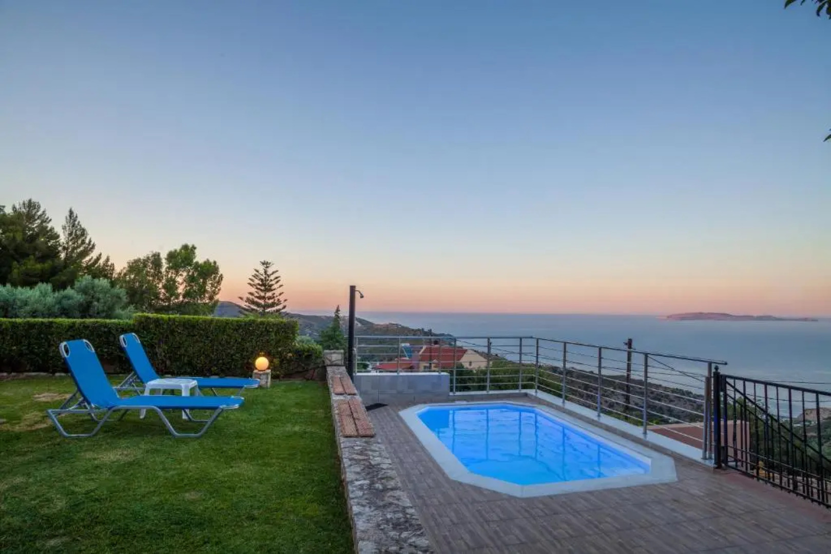 Panorama Traditional House With Private Pool